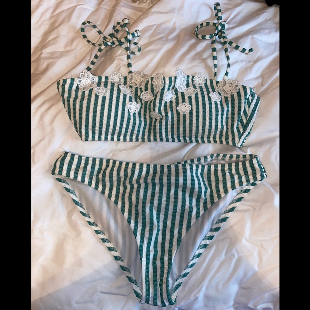 Jessica Simpson bikini